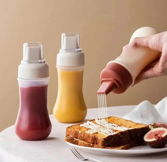 5 Holes Squeeze Sauce Bottle