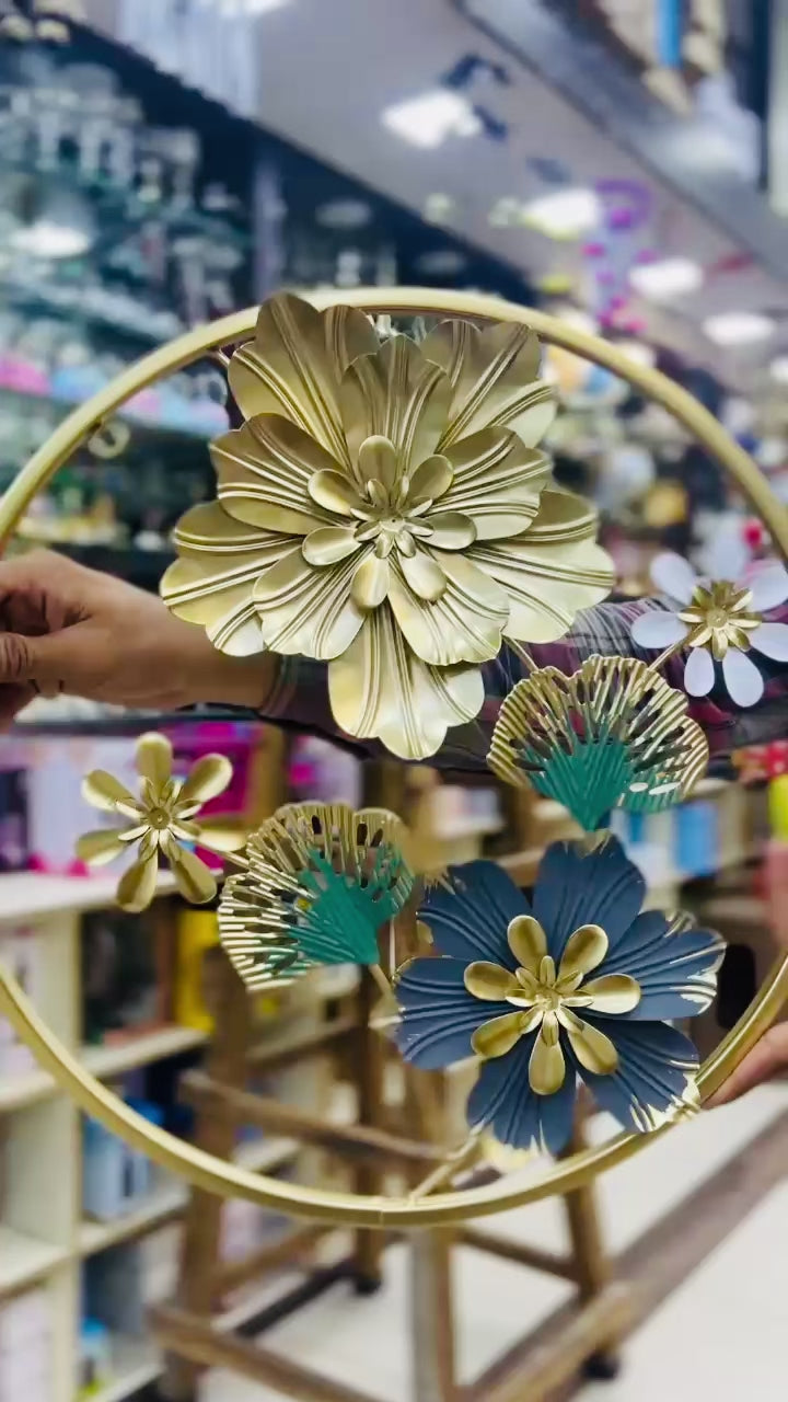 Metal Flower Wall Motif for Home Decor