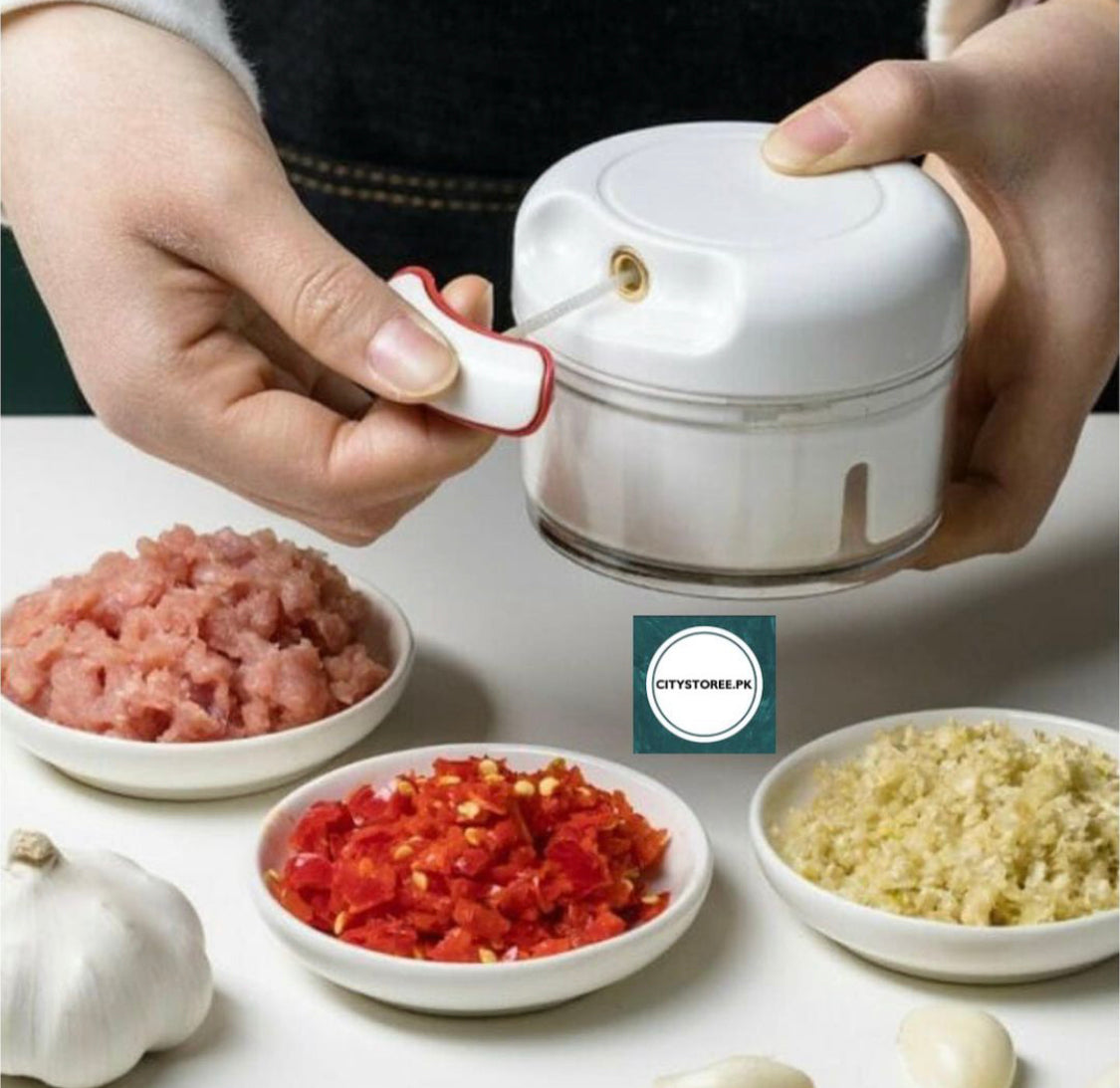 Manual Chopper Kitchen Mini Rotate Vegetable Cutter.