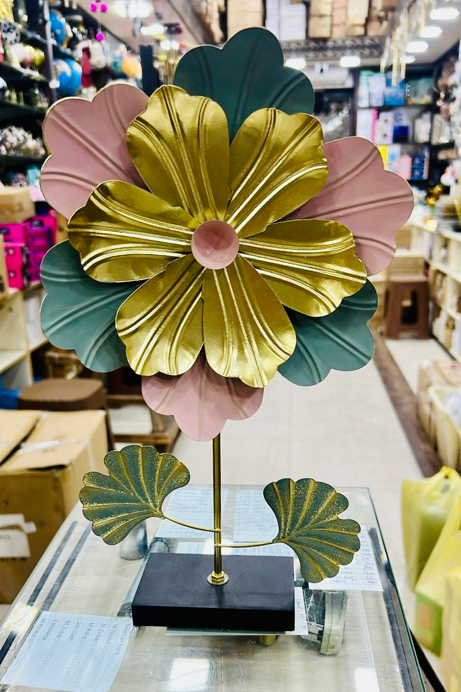 Metal Flower Showpiece for Home Decoration