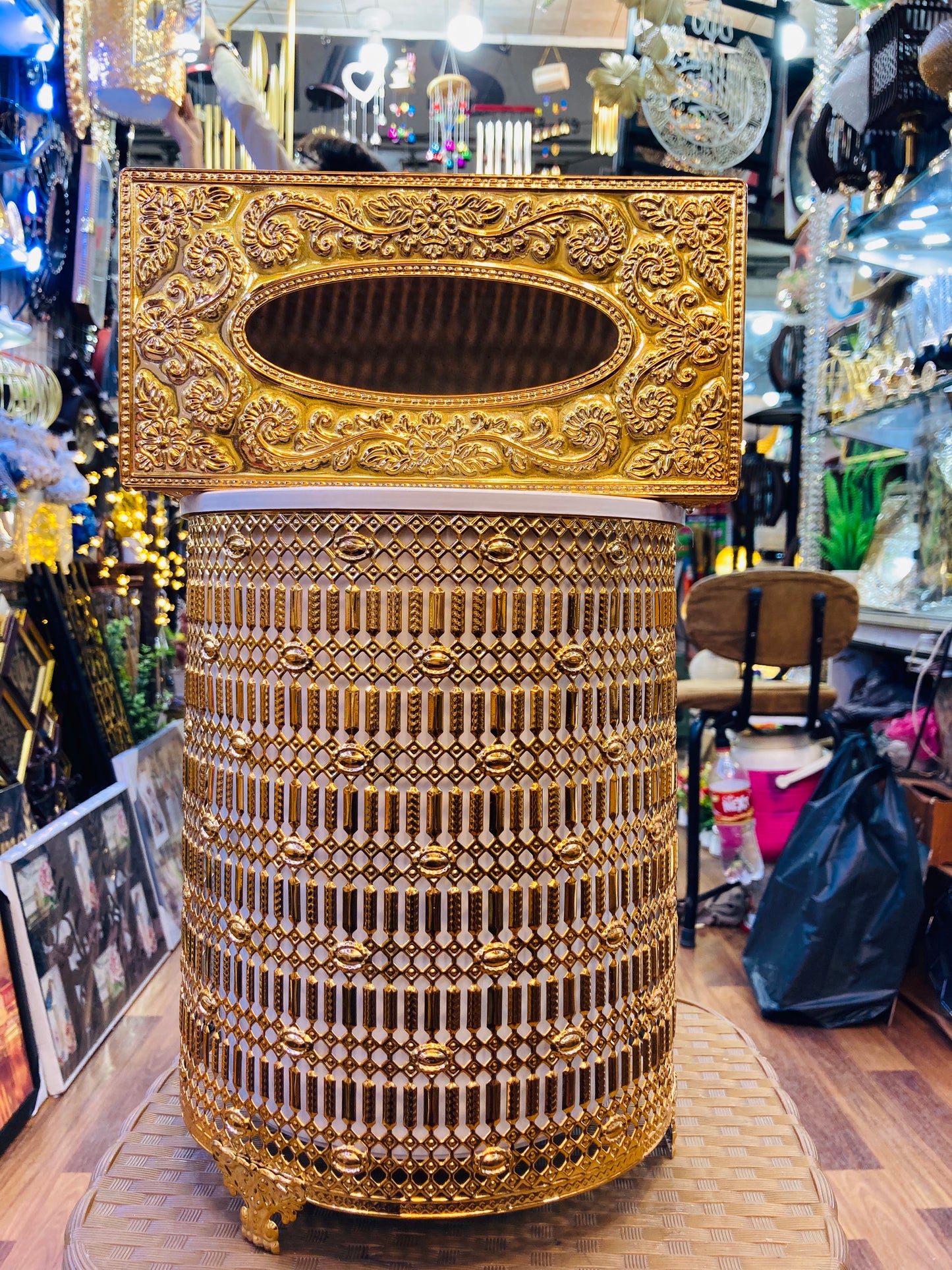 Metal Fancy dustbin and tissue box set