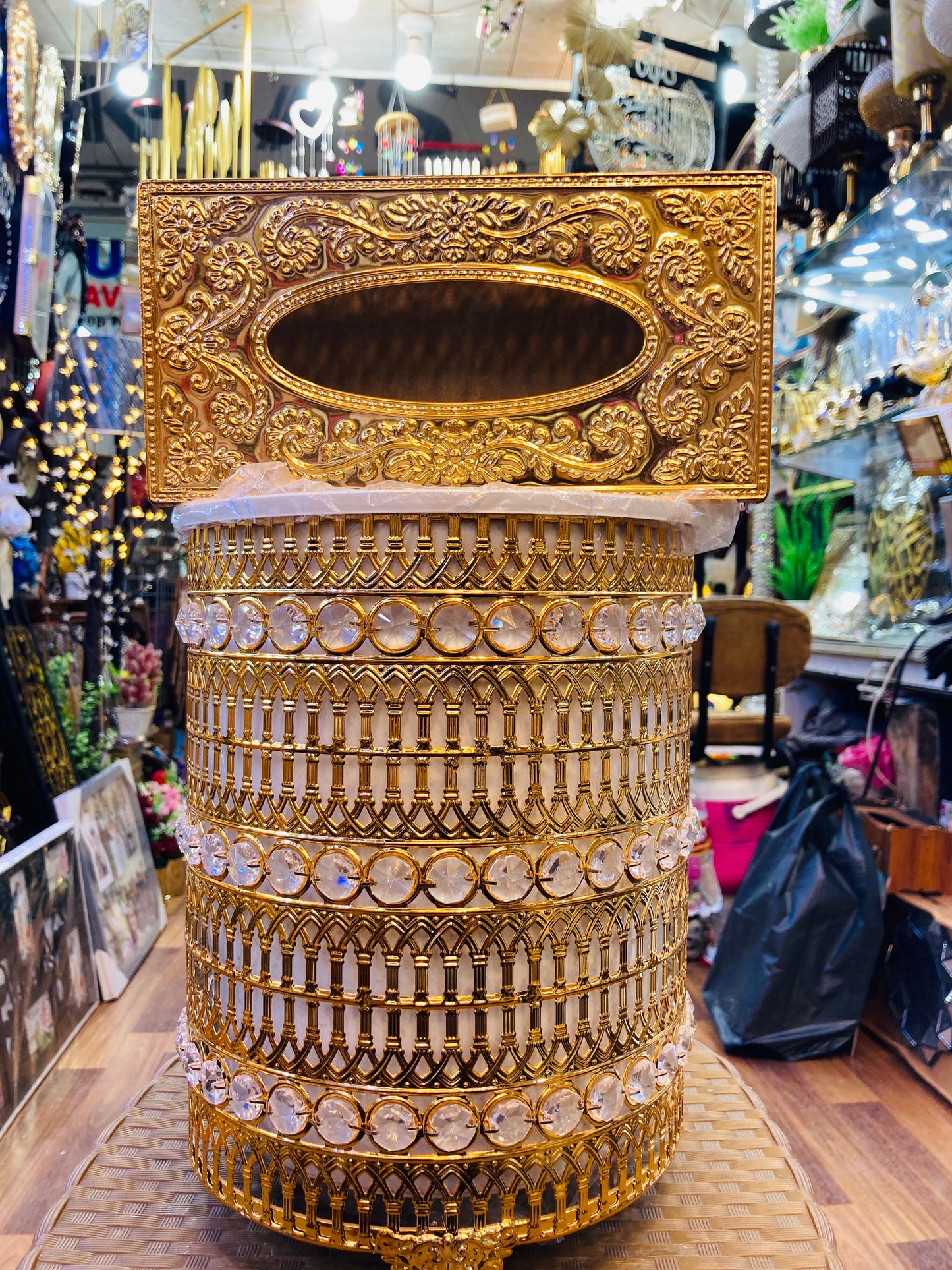 Metal Fancy dustbin and tissue box set
