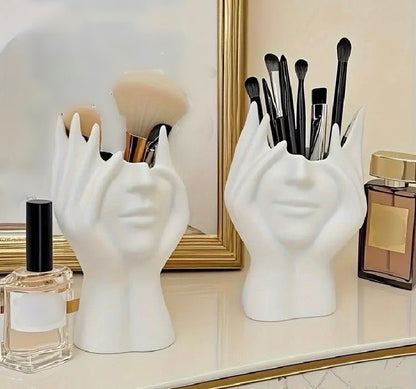 Face-Shape Makeup Brushes Holder