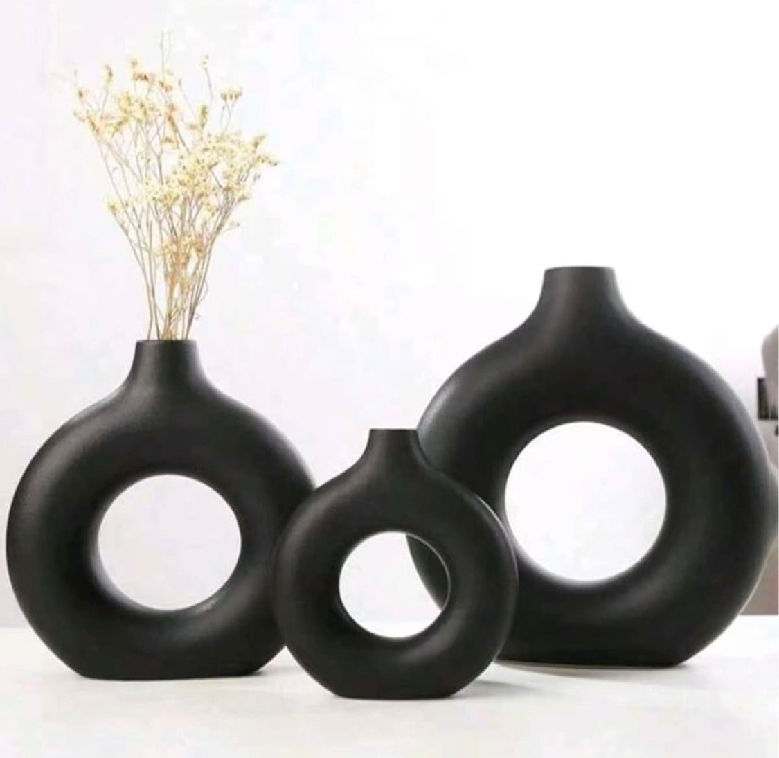 Black Fiber Donut Flower Vase for Home Decor