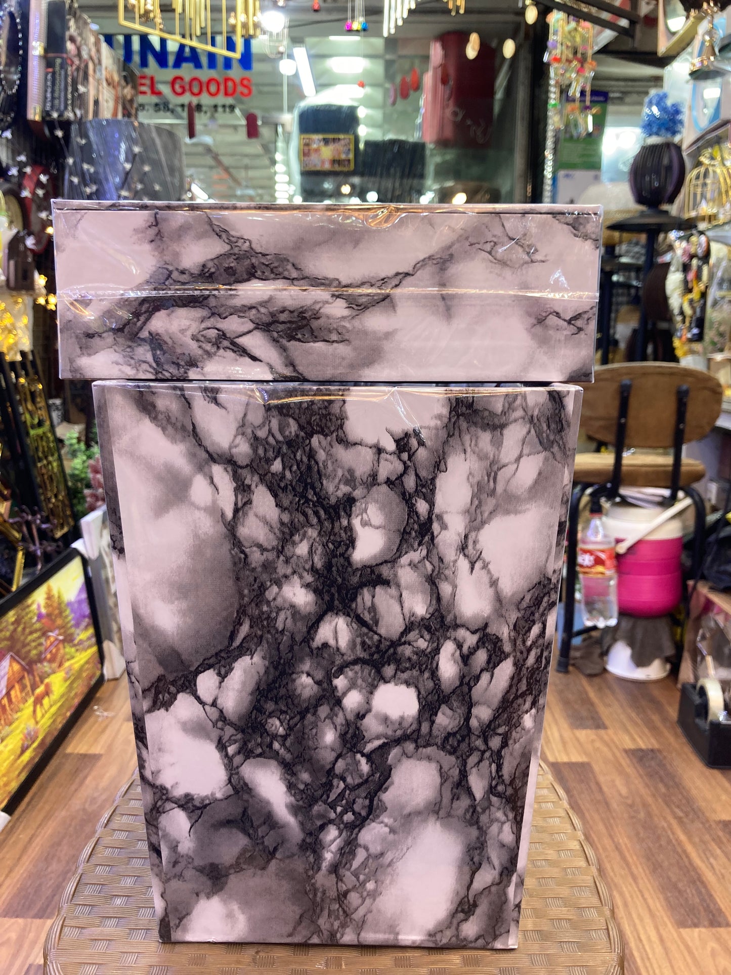 Marble Design Dustbin And Tissue Box Set Best Quality White Colour