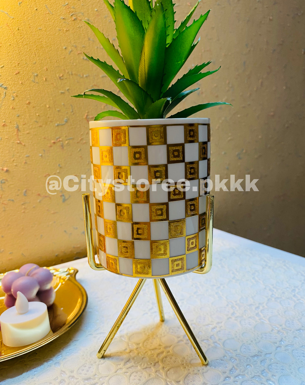 New Cermaic Flower Pot with Metal Golden Stand Showpiece for Home Decoration