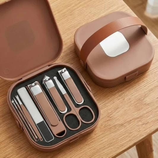 8 Pcs Travel Manicure Kit