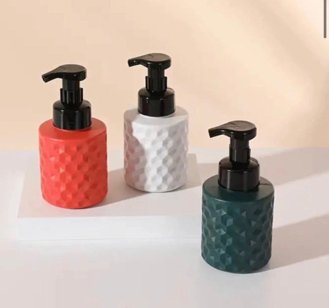 Multipurpose Diamond Shape Soap/Shampoo/Liquid Push Dispenser Bottle