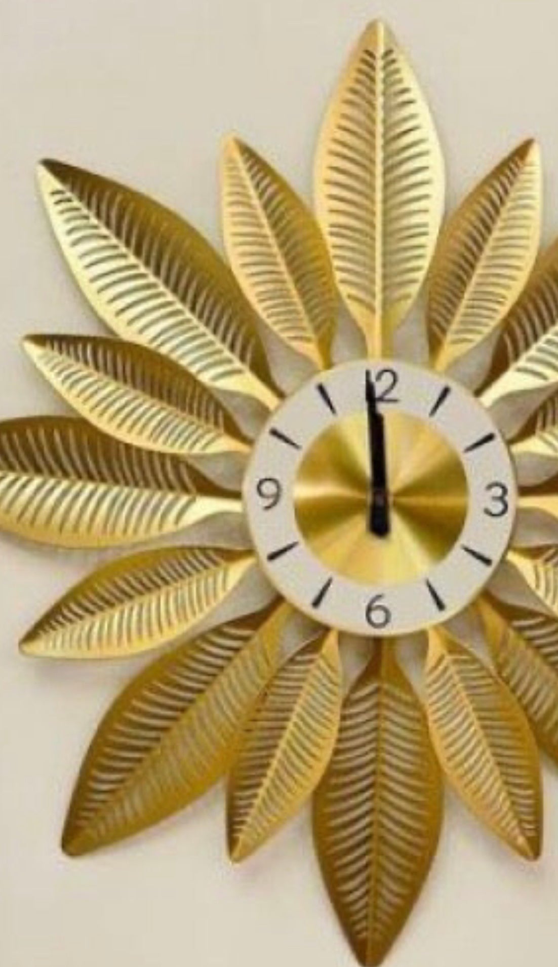 Leaf Design Metal Wall Clock