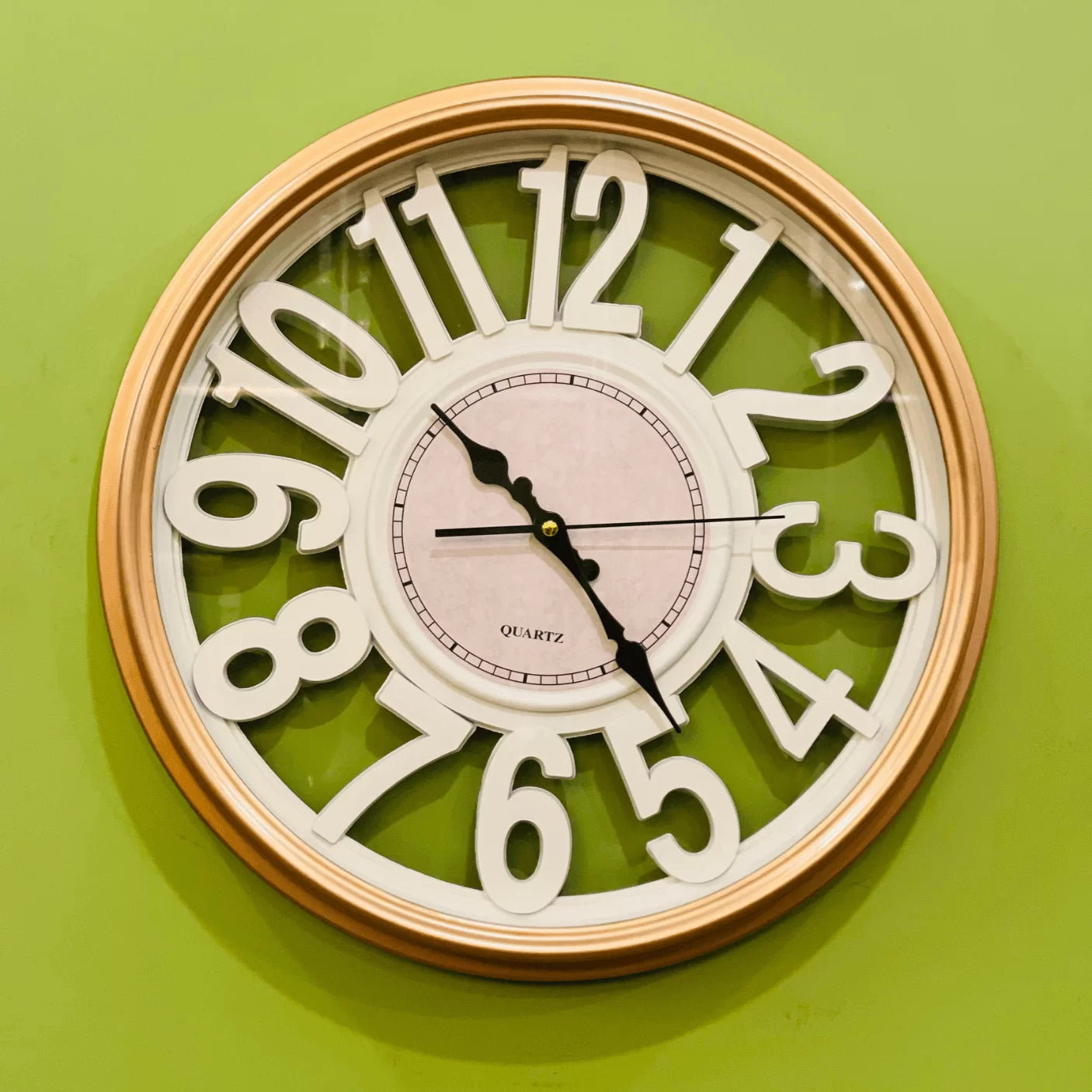 18 Inch White Wall Clock for Home Decor
