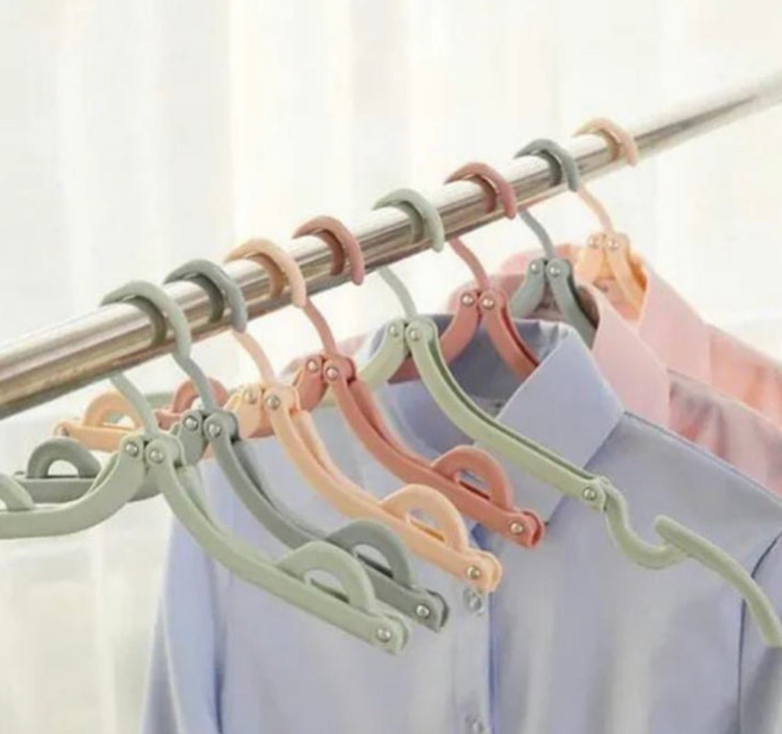 Pack of 2 Foldable Clothes Hanger Travel-friendly Hanger