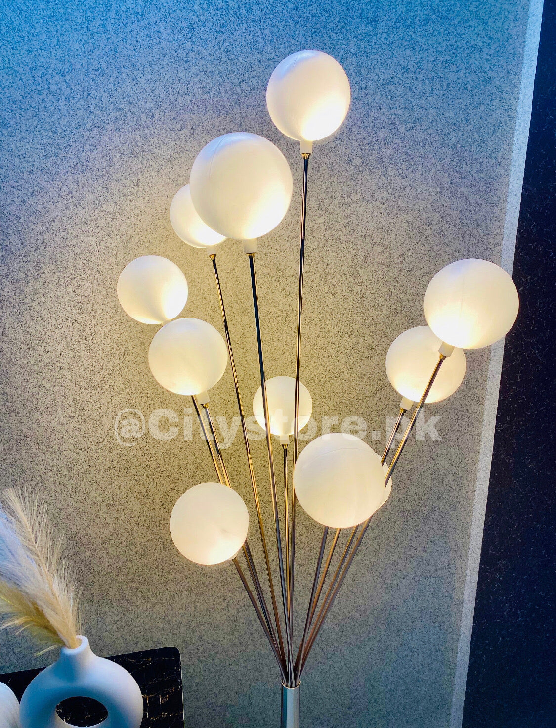 5ft Led Ball Corner Floor Lamp