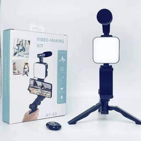 3 in 1 Vlogging Kit with LED Light,Mic and Remote Control