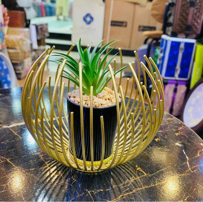 New Stylish Metal Cage Style Flower Pot Decoration Piece