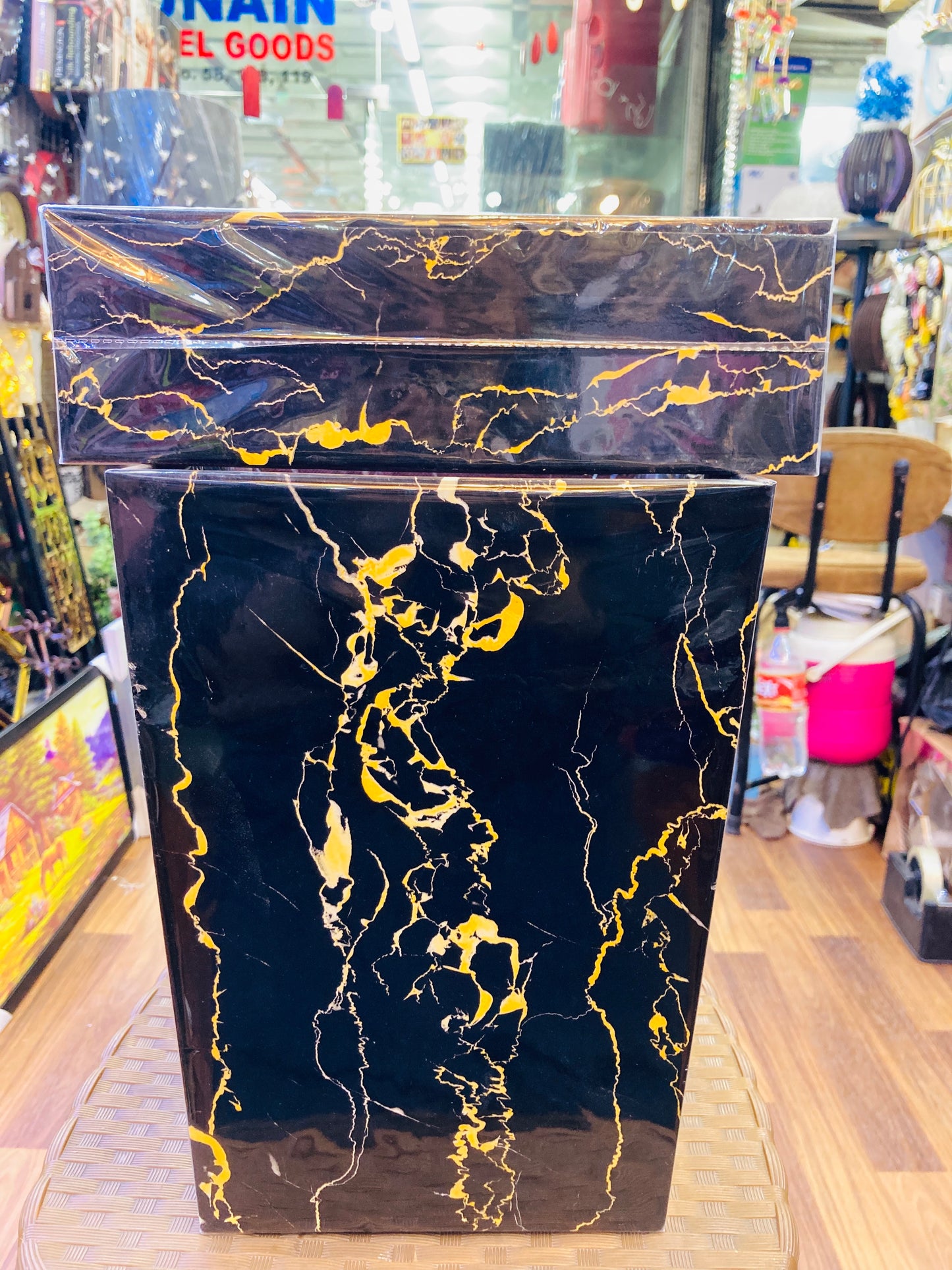 Marble Design Dustbin And Tissue Box Set Best Quality Black Colour