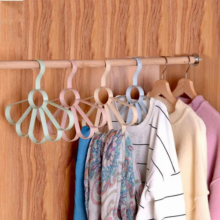 5 Holes Flower Multipurpose Hanger