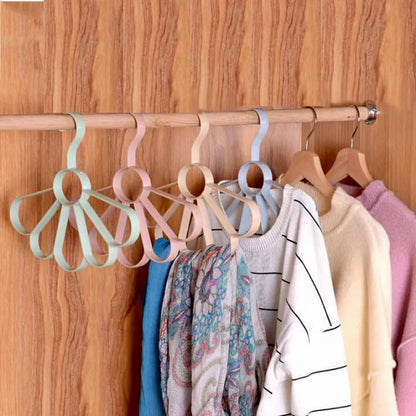 5 Holes Flower Multipurpose Hanger