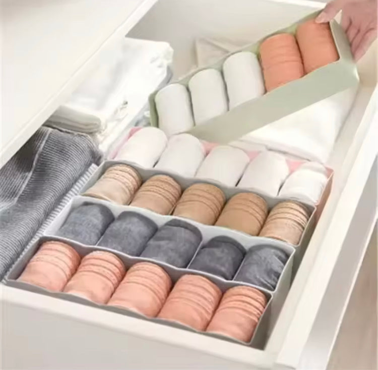5 Grids Clothes Storage Organizer