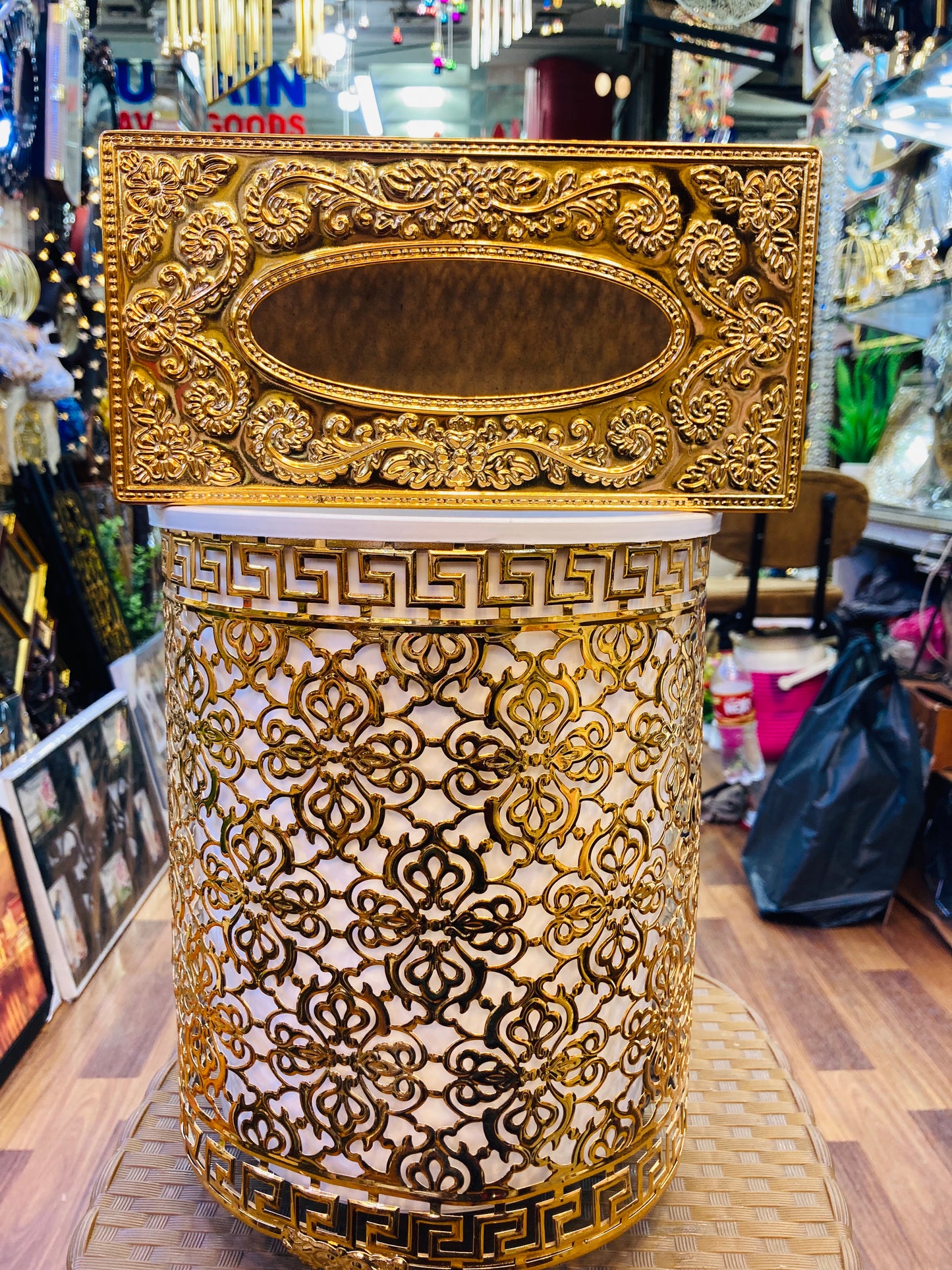 Metal Fancy dustbin and tissue box set